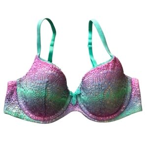 Victoria’s Secret body by Victoria lined Demi bra £.34 Sea